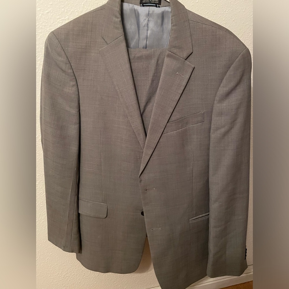 Tommy Hilfigure, Gray suit!!